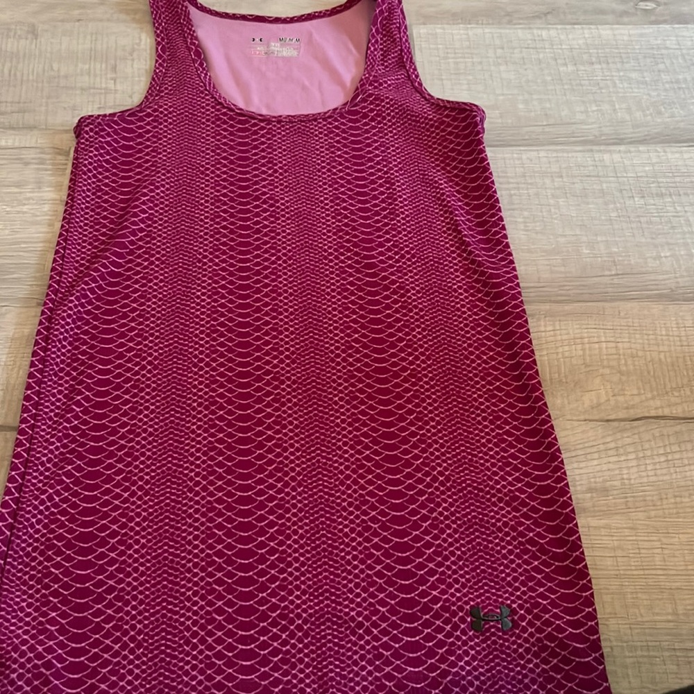 Under Armour razor back heat gear fitted tank